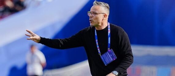 محمد وهبي يتصدر قائمة المرشحين لخلافة الركراكي في منتخب المغرب